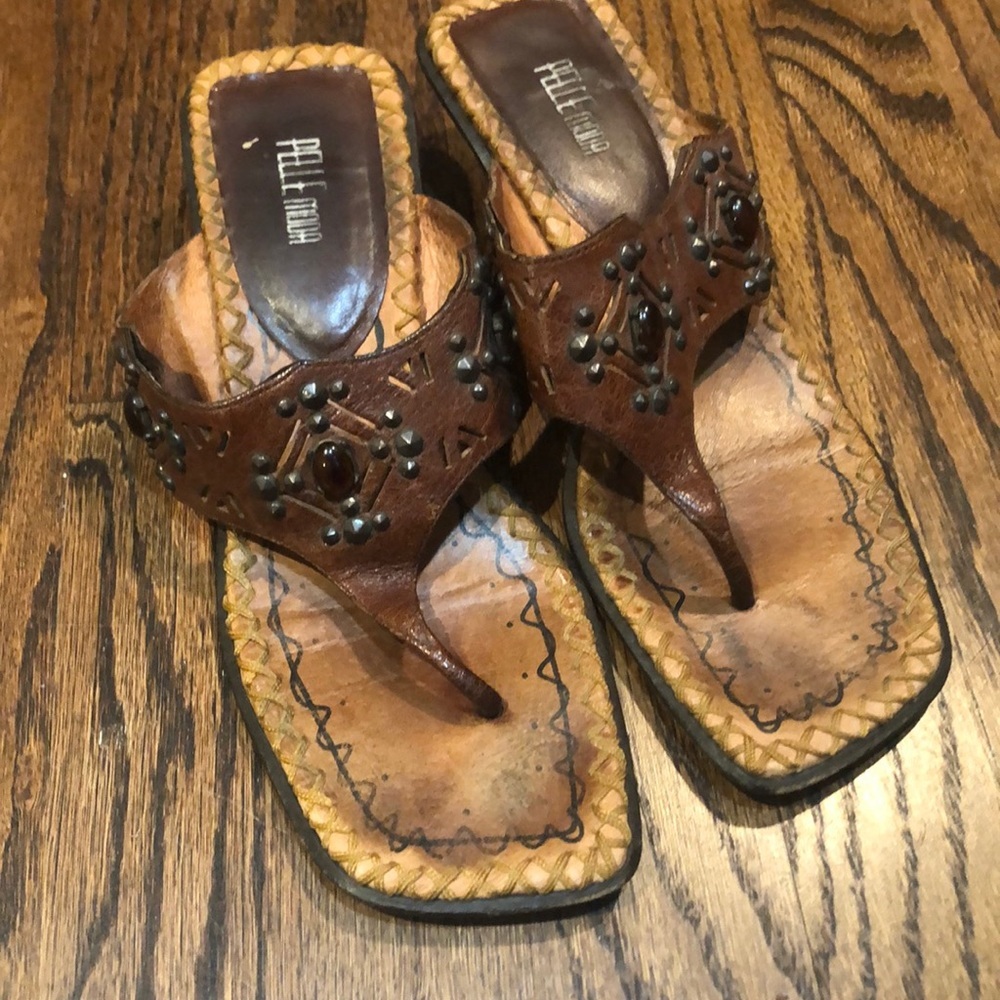 Pelle Moda Sandals